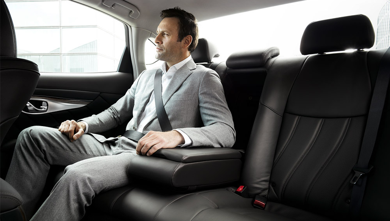 Illustration for article titled These Controls Aren't For Rear Passengers to Use